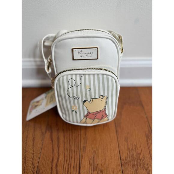 Winnie the Pooh Crossbody Bag - Picture 1 of 1